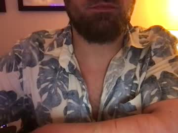 Latenitesets • beard38y • United States • public