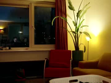 Latexloverxo • latex • 0y • germany • public