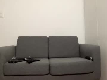 Latexpaulinax • latex • 25y • Berlin, Germany • public