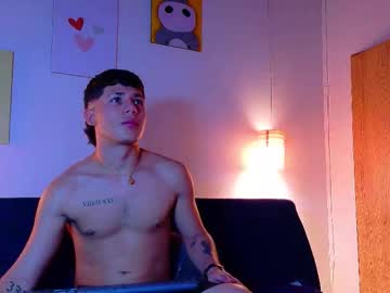 Live cam boy Latiin_boy21, 21 yrs – Hot Male Cams
