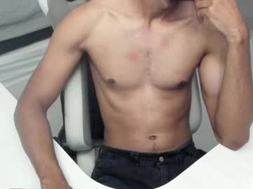 Latin743 • latino • 28y • Colombia • public