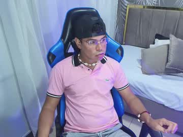 Live cam boy Latingentx_vc, 30 yrs – Hot Male Cams