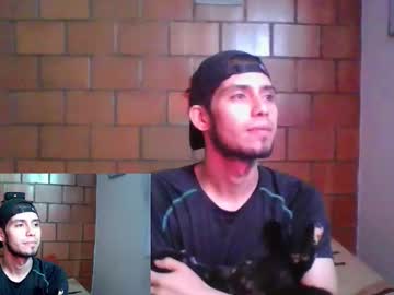 Latinmansmoking • feet • 26y • COLOMBIA • public