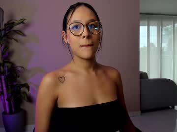 Live webcam: Laurenmoon_, 22 yrs - Female Sex Cams