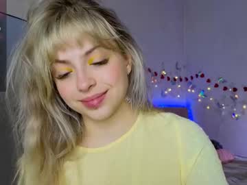 Lavenderlav • smalltits21y • Already in your heart? • public