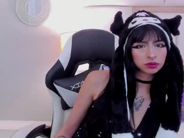 Laylaadoll  • goth • 20y • Colombia • public