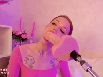 Leila Meow • young • 25y • Loverland • public