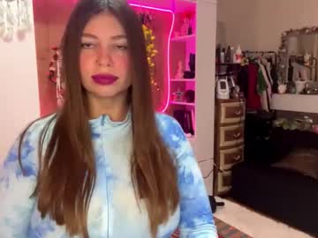 Leilavixen • bigass • 18y • In your heart • public