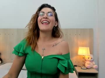 Lesly_santodomingo • skinny33y • Colombia • public