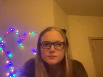 Live Milf Lexxxiichase, 28 yrs – Hot Milf Cams