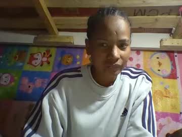 Lezleywood • cute • 27y • Poland • public