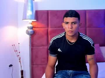 Live cam boy Liam__thomas, 20 yrs – Hot Male Cams