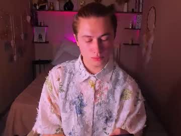 Live cam boy Liam_crown, 20 yrs – Hot Male Cams