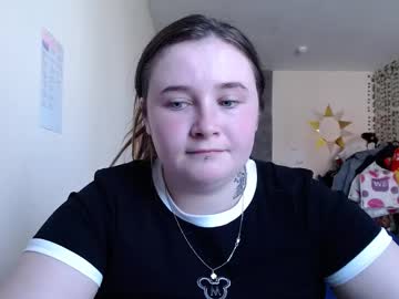 light_lunaa - Live Cam Model Online on Ted's Cam Directory