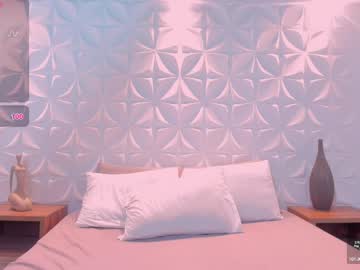 Lili Mccormick • lesbian • 21y • ??? • public