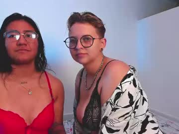 Lilie Sunshine • bigboobs • 21y • SOMEWHERE OVER THE RAINBOW • public