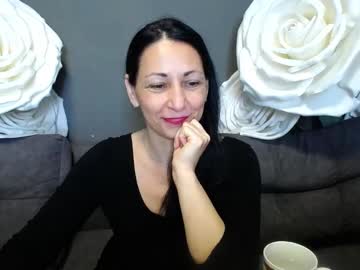 Live Milf Lilugrants, 41 yrs – Hot Milf Cams