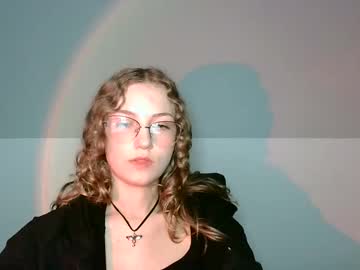 Live webcam: Lily_tayberry, 19 yrs - Female Sex Cams