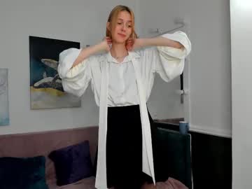 linapuff - Free Live Cam Model Online