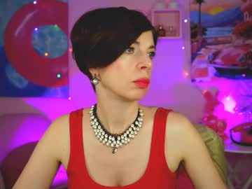 lindagarza - Live Cam Model Online on Ted's Cam Directory