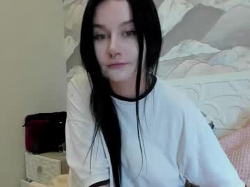 line_green - Live Cam Model Online on Ted's Cam Directory