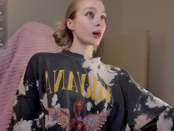 Lisa Babymetal • natural • 20y • Europe • private