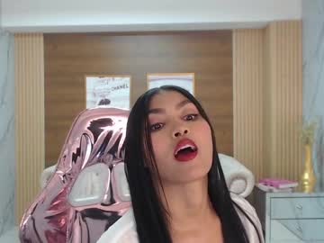 Lissandra S • latina • 32y • In your dreams ? • public