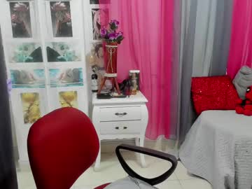 Lissavillalobos • bigtits • 26y • medellin, Colombia • away