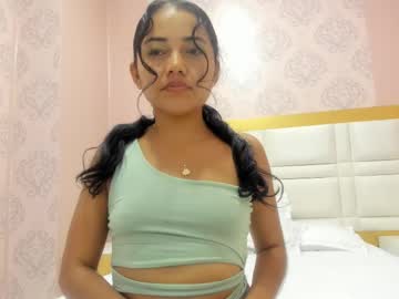 little_laury - Free Live Cam Model Online