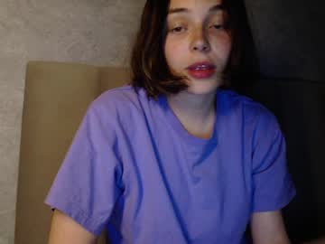 Little Mia   • natural • 25y • I'm online every day [15:30 in New York / 20:30 in London] If on some day I cannot be online, I will notify you here • public