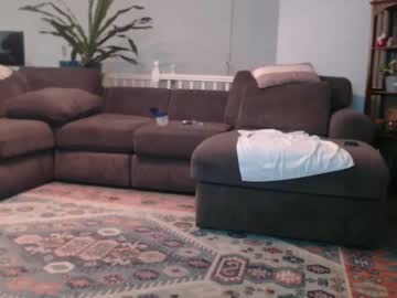 Lookingtoplease100 • sissyslut • 33y • Central Illinois • public