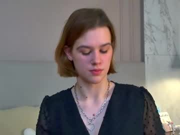 Live webcam: Lorapuffs, 20 yrs - Female Sex Cams