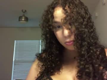 Lotuzpetals live cam profile photo — hugetits — age 99 — Florida, United States