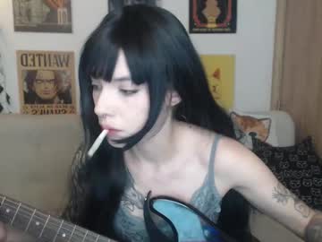 Lovely Cass • goth • 20y • In your dreams °?? • public