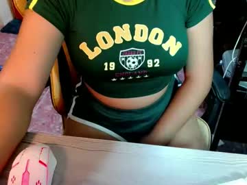 Live cam boy Lovelyburi – Hot Male Cams