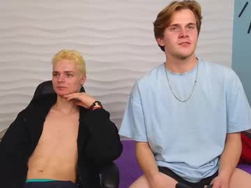 Loyasteve • blowjob • 19y • SEX CITY • public