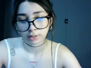 lualunaa - Free Live Cam Model Online