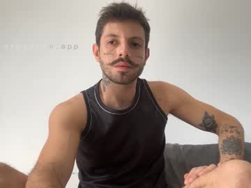 Luccaskonig • boy26y • So Paulo, Brazil • public