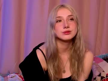 lucettaeade - Live Cam Model Online on Ted's Cam Directory