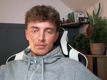 Live cam boy Luciancrowe, 21 yrs – Hot Male Cams