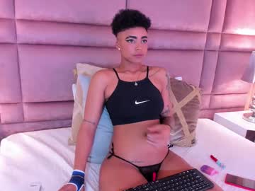 Live cam boy Luciawallace – Hot Male Cams