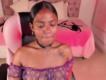 Lucie Harper • submissive • 25y • Columbia • public