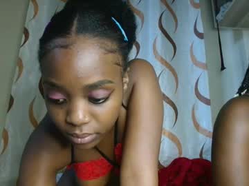luckyluna7 - Live Cam Model Online on Ted's Cam Directory