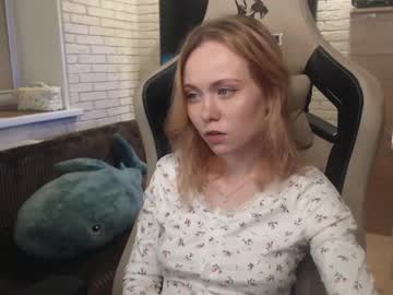 Live cam boy Lucy_mirror, 22 yrs – Hot Male Cams