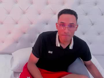 Live cam boy Lukas_sanchez, 28 yrs – Hot Male Cams
