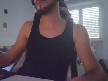 Lukasschoetz • german • 26y • Bavaria, Germany • public