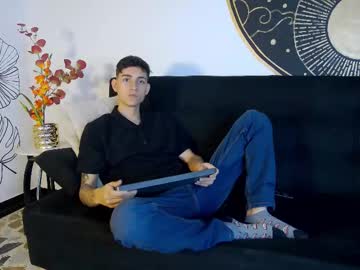 Live cam boy Luke_savagge – Hot Male Cams