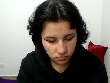 Lunadaddy33 • latina • 23y • colombia • public