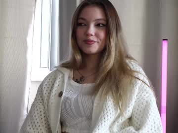 lunakom - Free Live Cam Model Online
