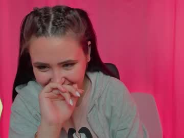 lunalinee - Free Live Cam Model Online